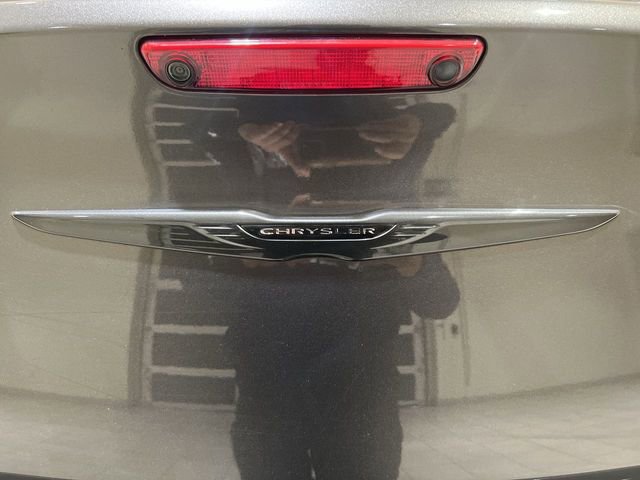 Used 2022 Chrysler 300 Touring L image 26