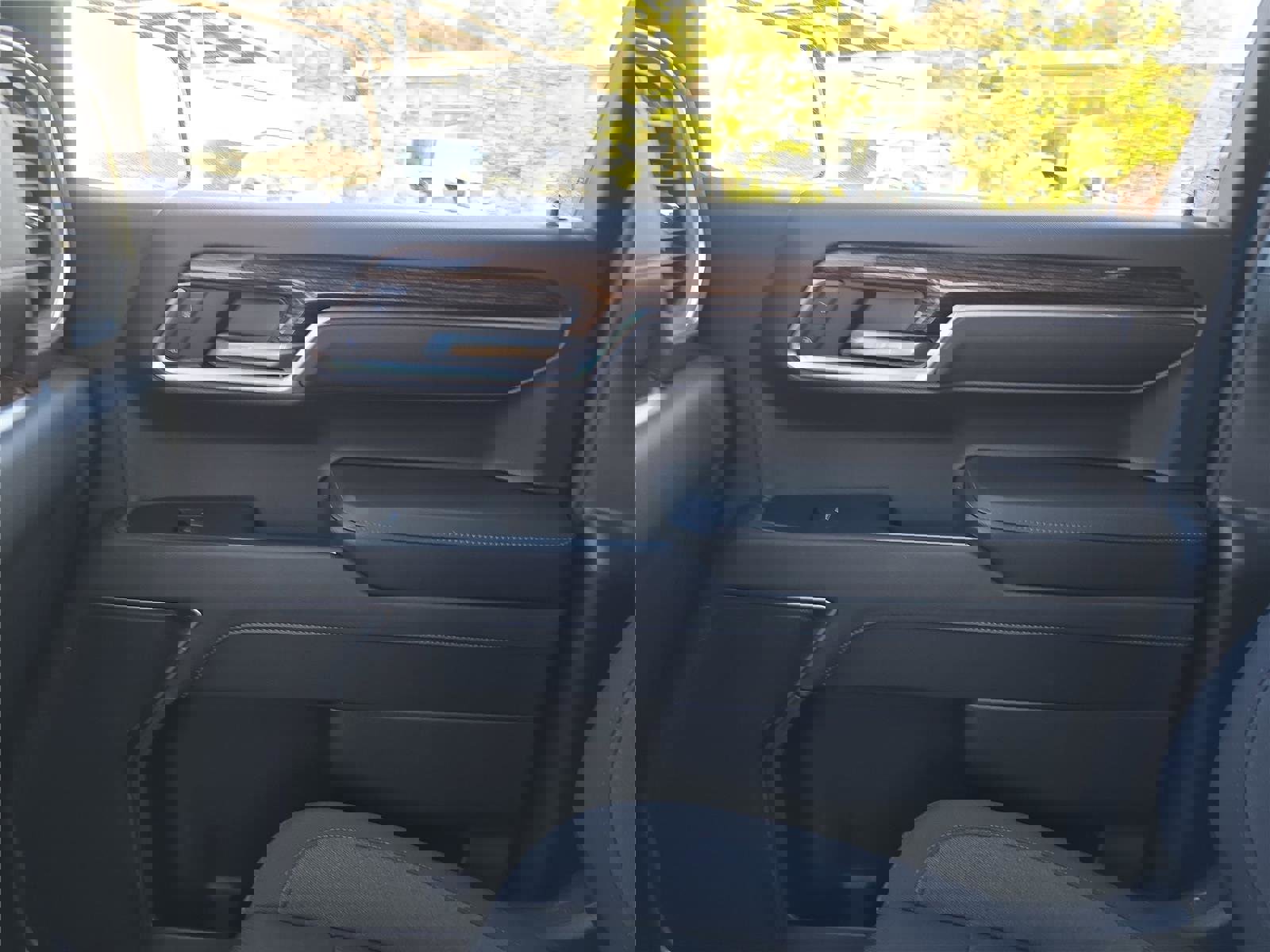 Used 2024 GMC Sierra 1500 Elevation image 23