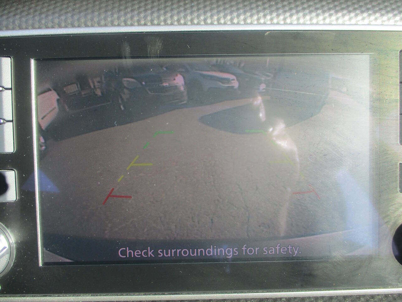 Used 2018 Nissan Kicks SV image 9