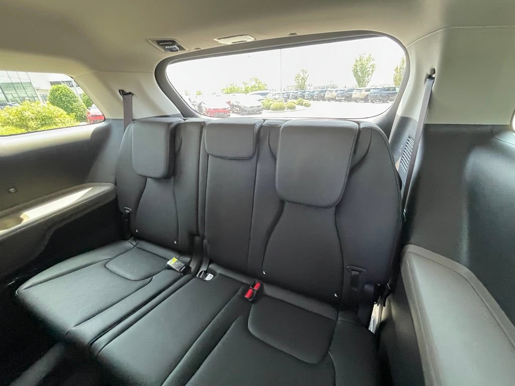 New 2026 Kia Carnival FWD image 26