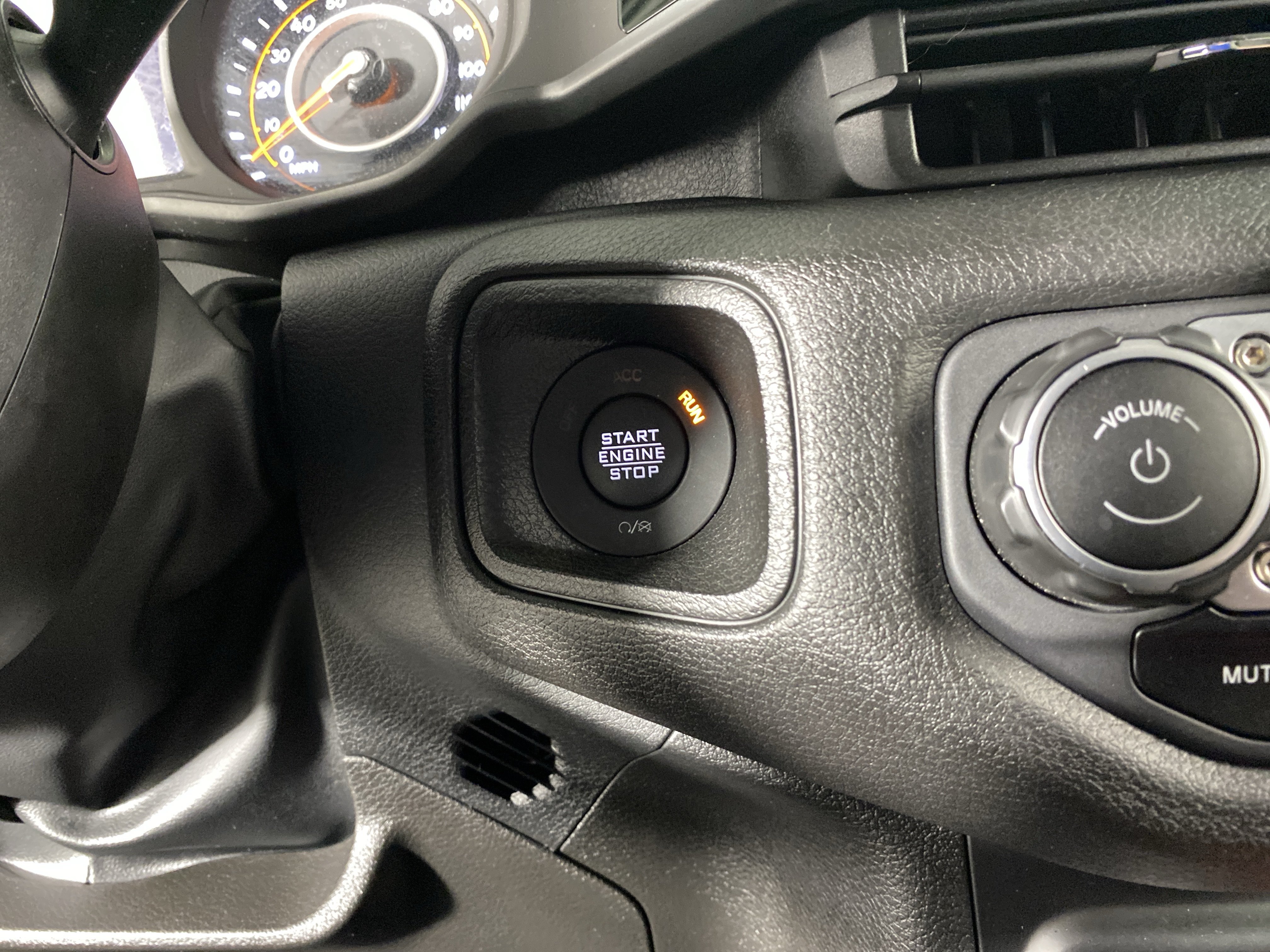 Used 2024 Jeep Wrangler Unlimited Sport AWD/4WD image 35
