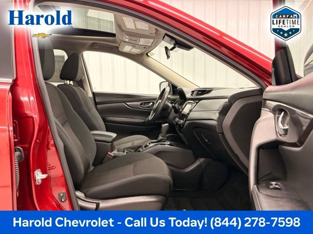Used 2020 Nissan Rogue SV AWD/4WD image 11