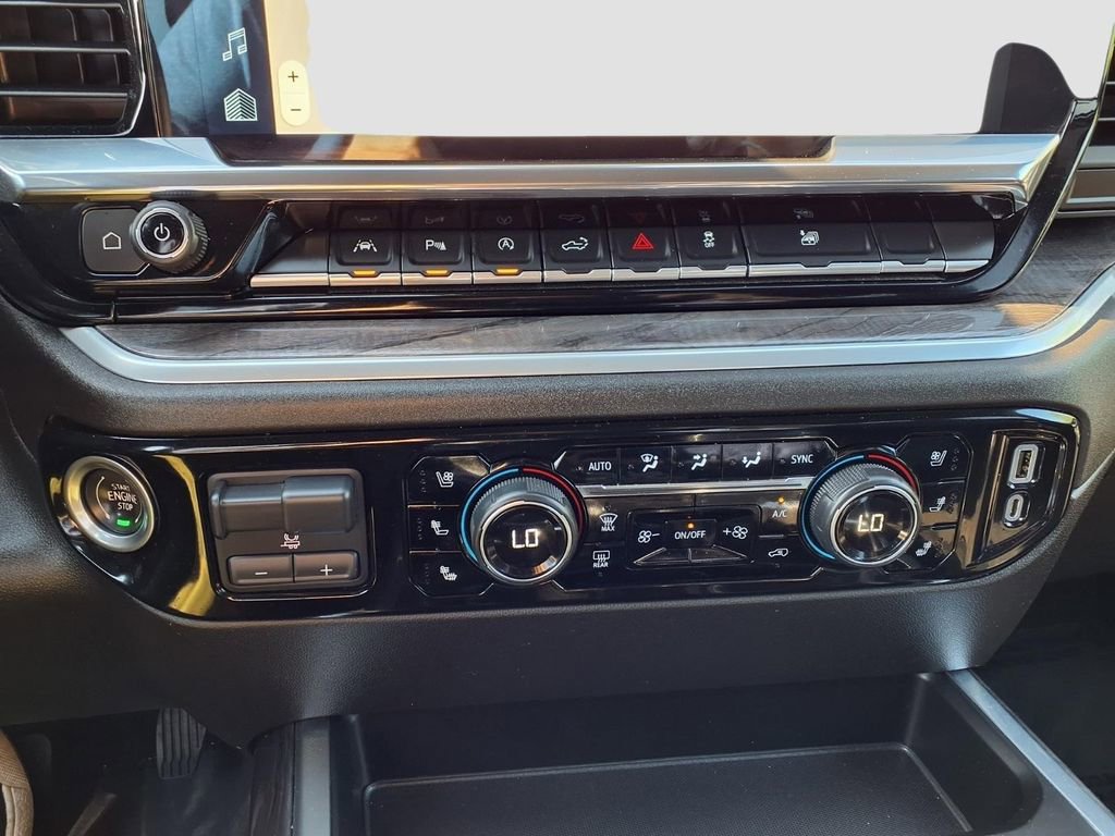 Used 2022 Chevrolet Silverado 1500 LTZ AWD/4WD image 18