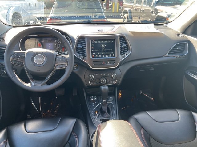 Used 2022 Jeep Cherokee Trailhawk image 22