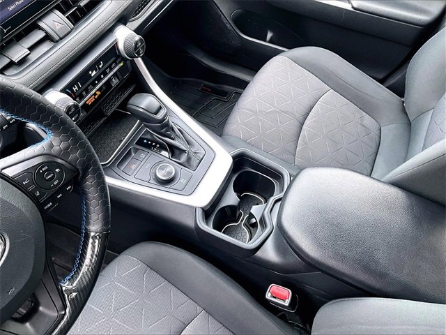Used 2019 Toyota RAV4 XLE image 15