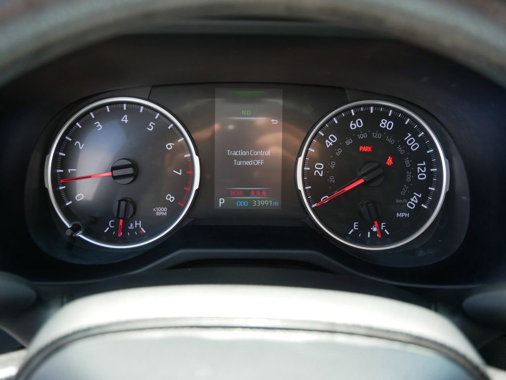 Certified 2022 Toyota RAV4 LE AWD/4WD image 17