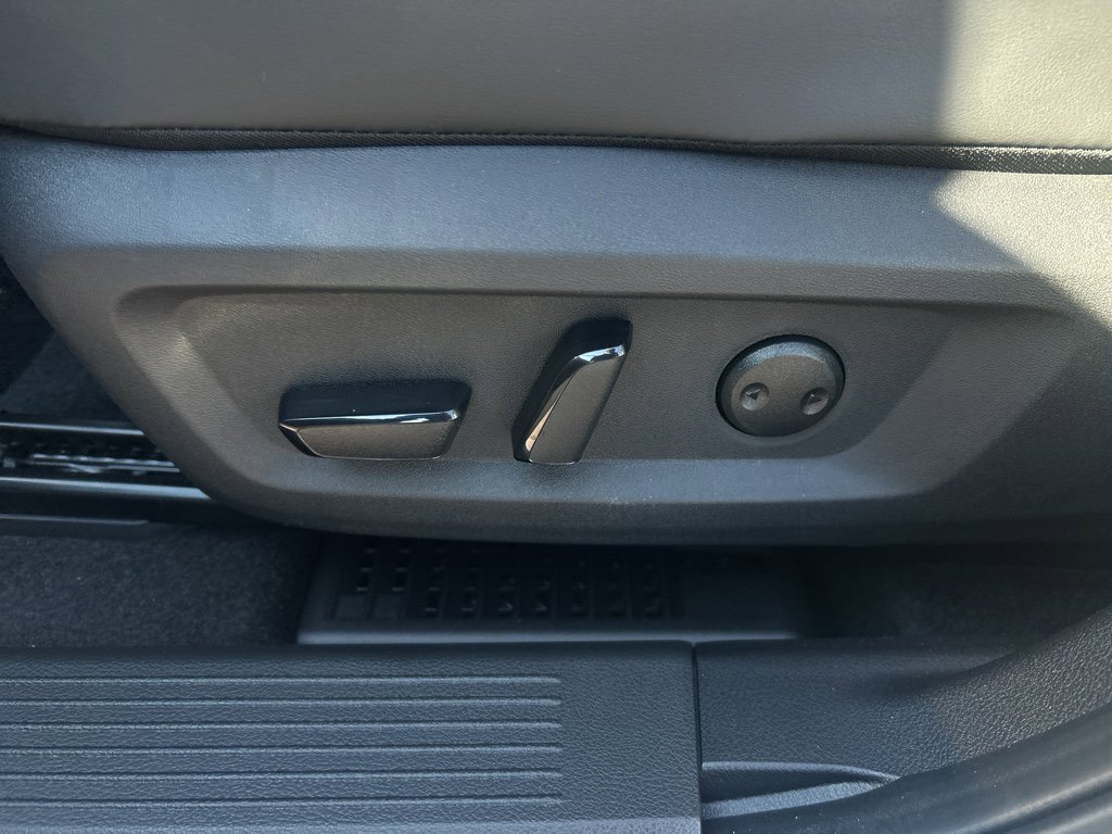 New 2026 Nissan Rogue Platinum image 26