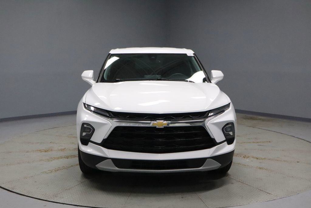 Used 2025 Chevrolet Blazer LT FWD image 5