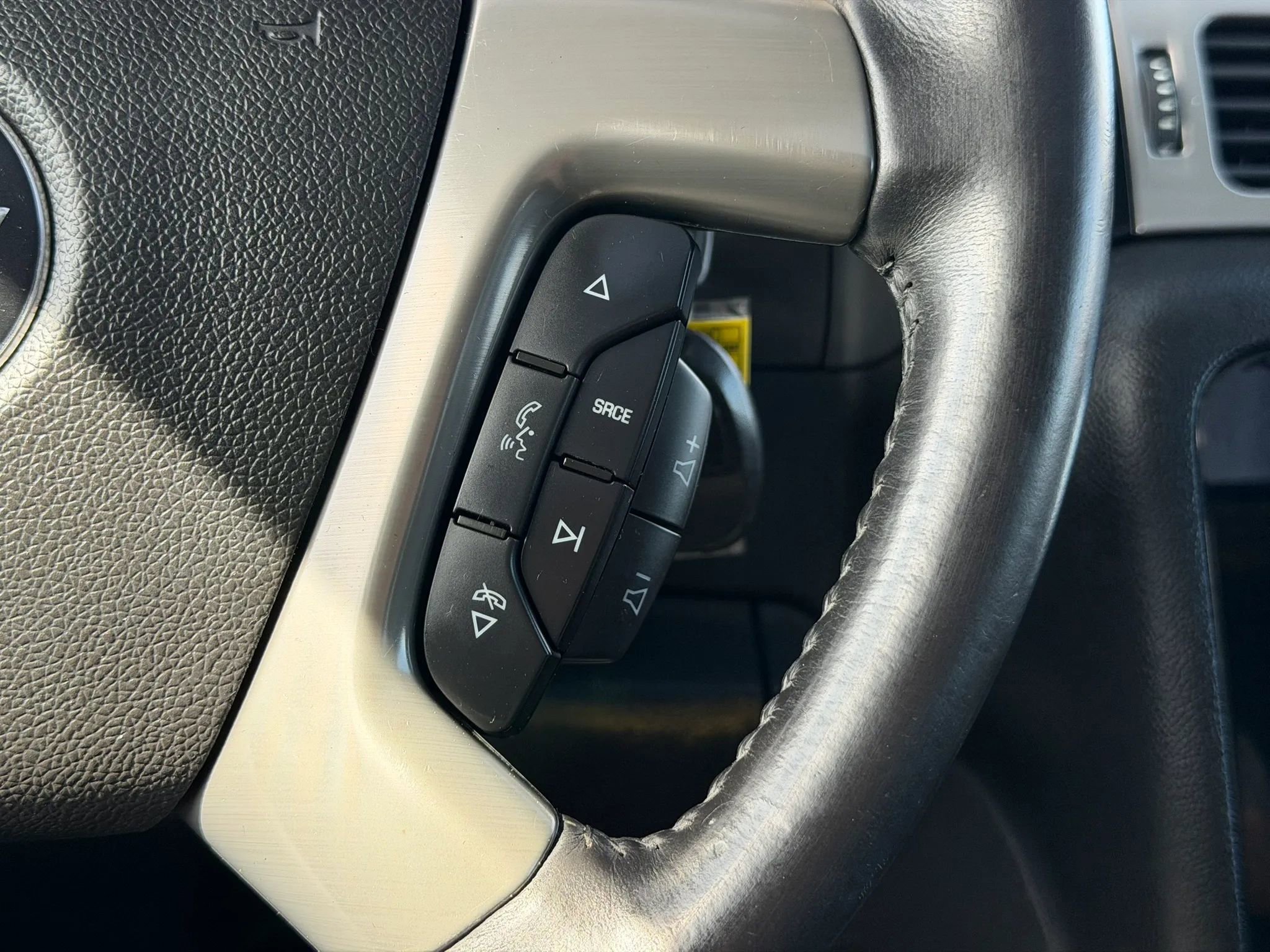 Used 2013 Chevrolet Tahoe LTZ image 38