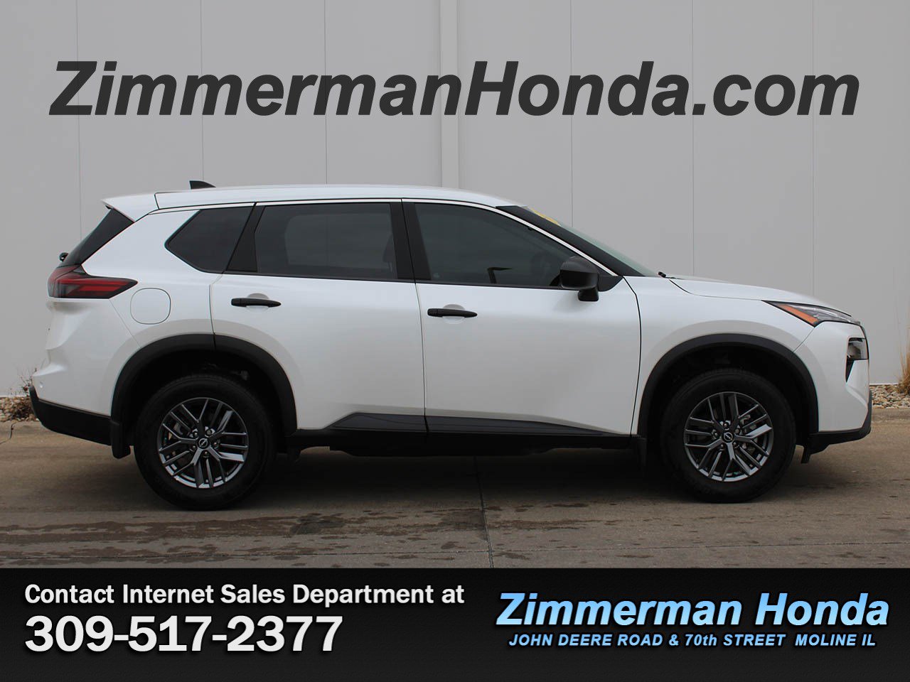 Used 2024 Nissan Rogue S image 1