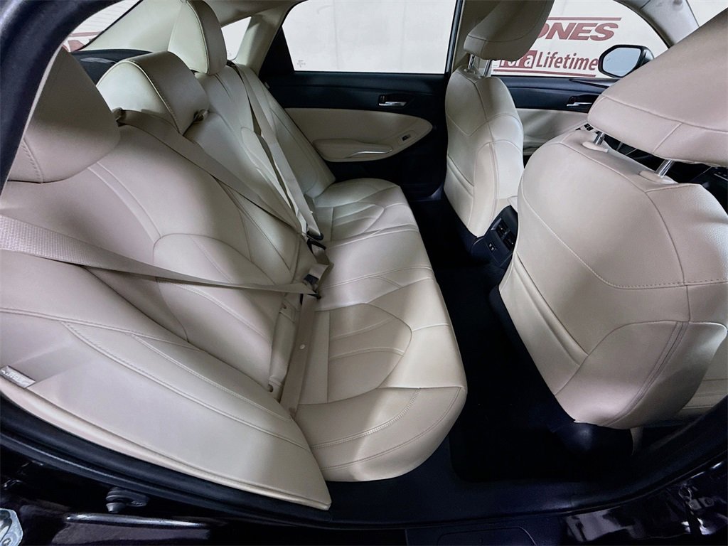 Certified 2020 Toyota Avalon XLE w/ Moonroof Package image 29