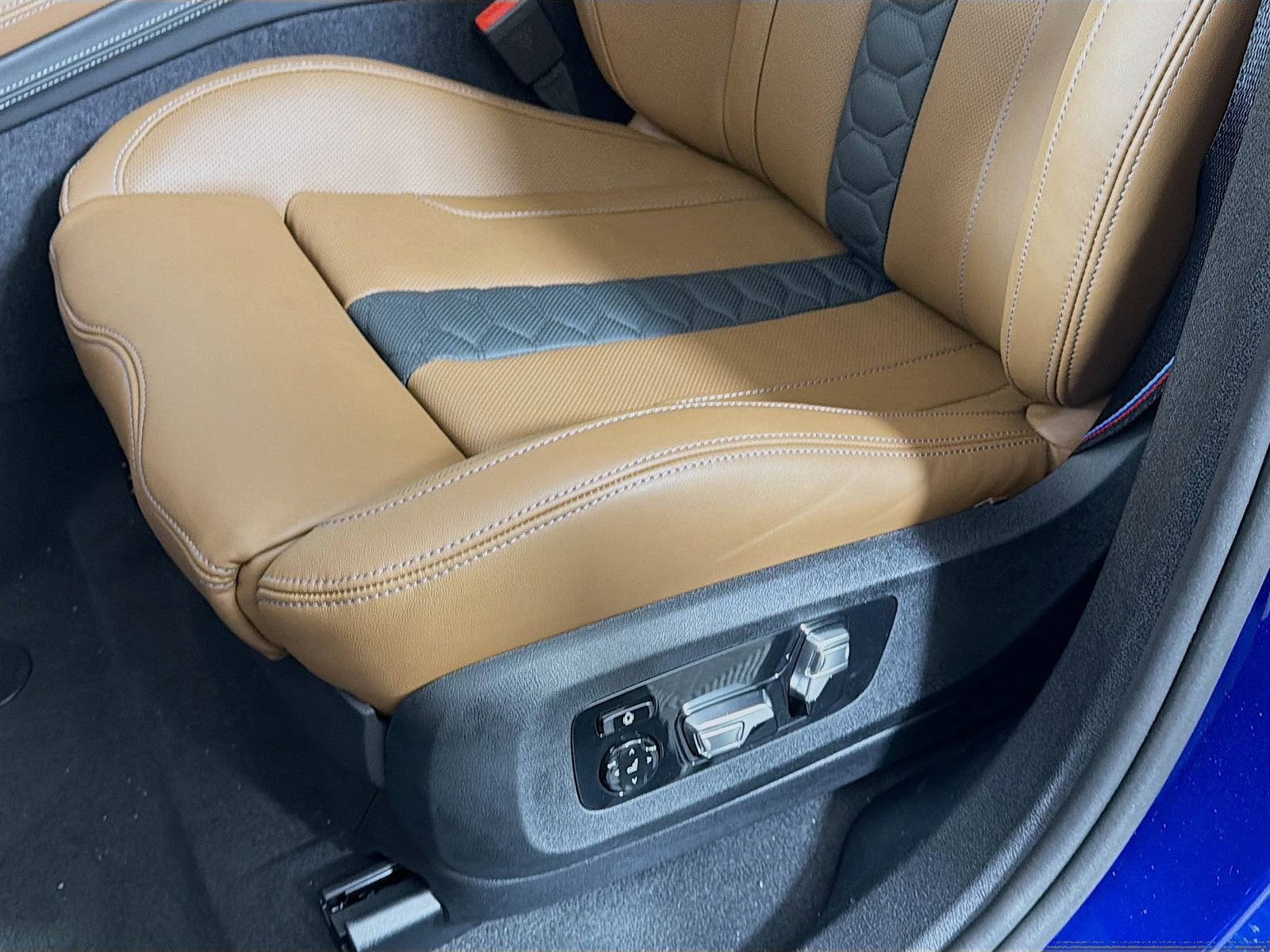New 2026 BMW X6 M Competition w/ Executive Package AWD/4WD image 23