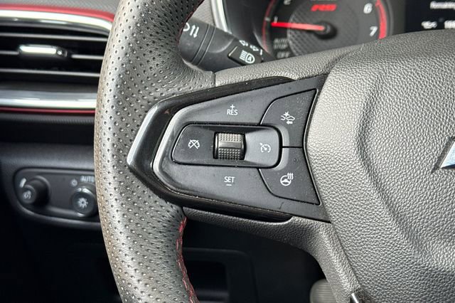 Used 2023 Chevrolet TrailBlazer RS w/ Convenience Package image 35