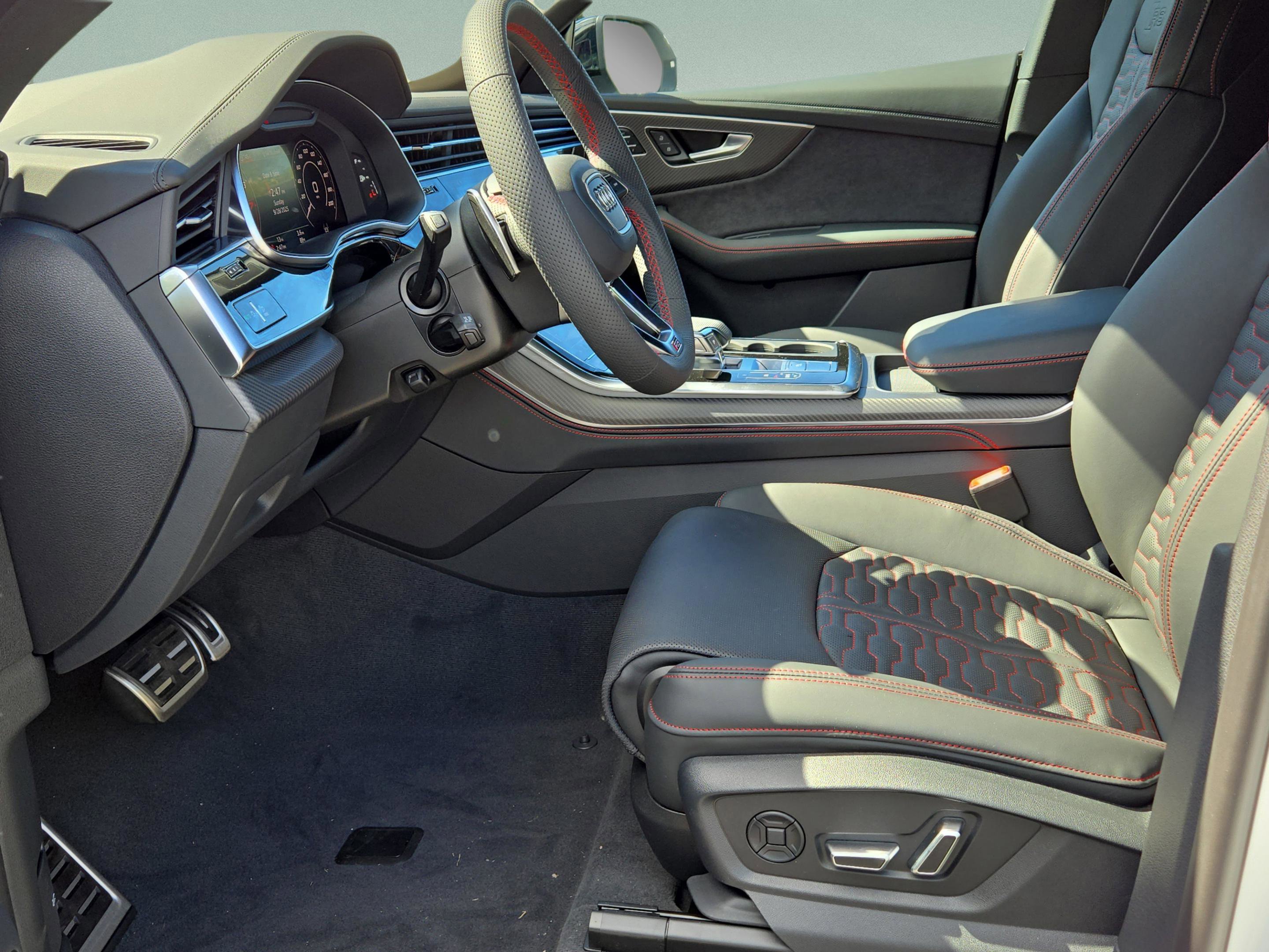New 2026 Audi RS Q8 performance image 16