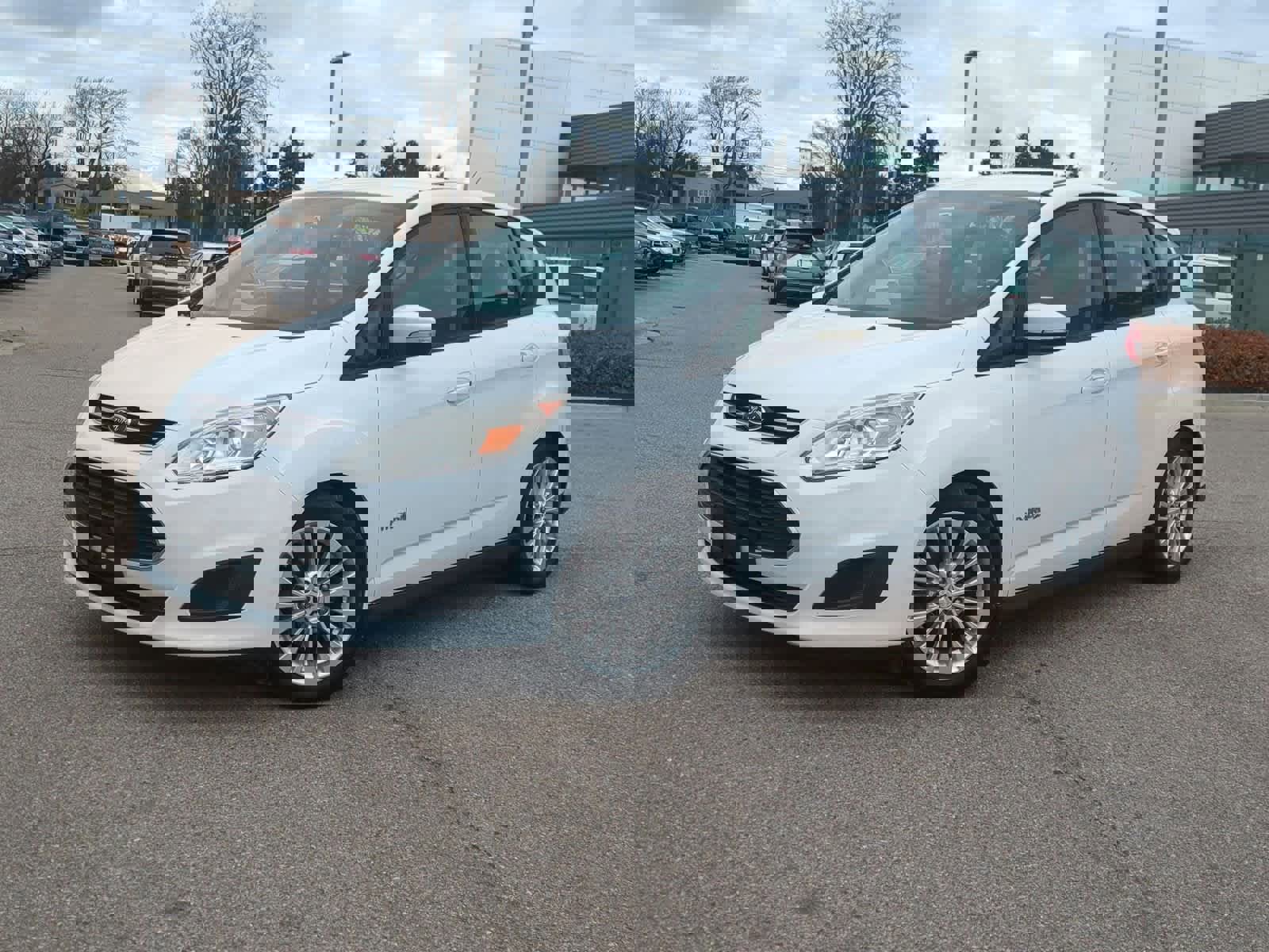 Used 2017 Ford C-MAX SE image 1