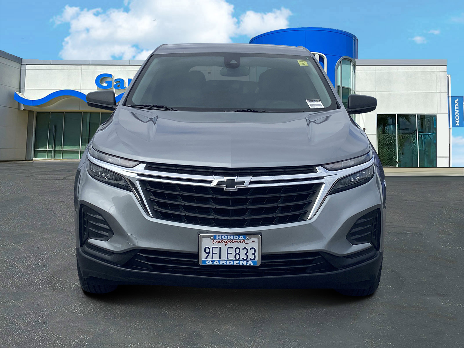 Used 2023 Chevrolet Equinox LS image 2