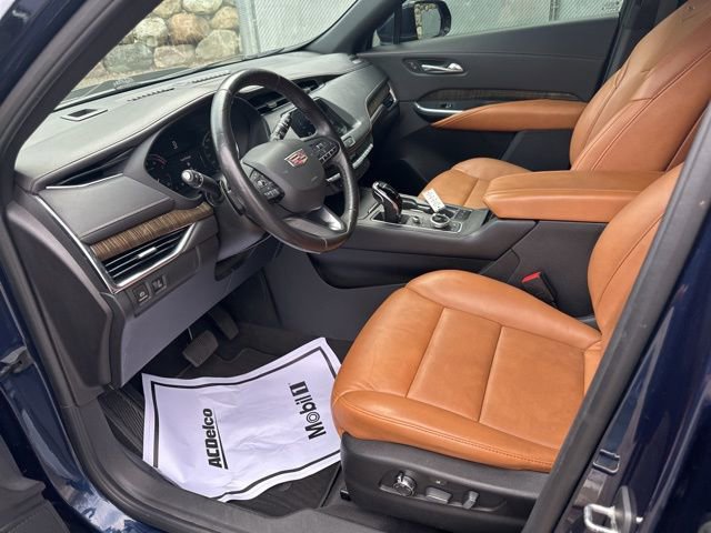 Used 2021 Cadillac XT4 Premium Luxury image 11
