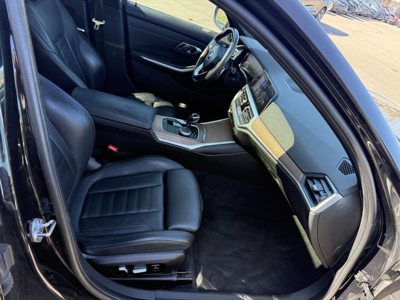Used 2019 BMW 330i xDrive 330i xDrive AWD 4dr Sedan w/ Convenience Package image 13