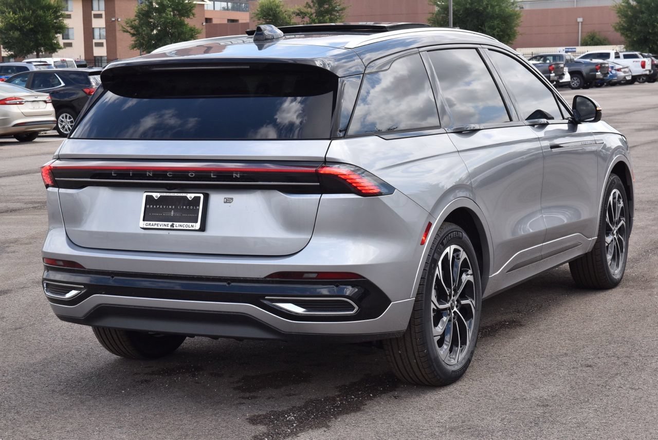 New 2026 Lincoln Nautilus Reserve AWD/4WD image 14