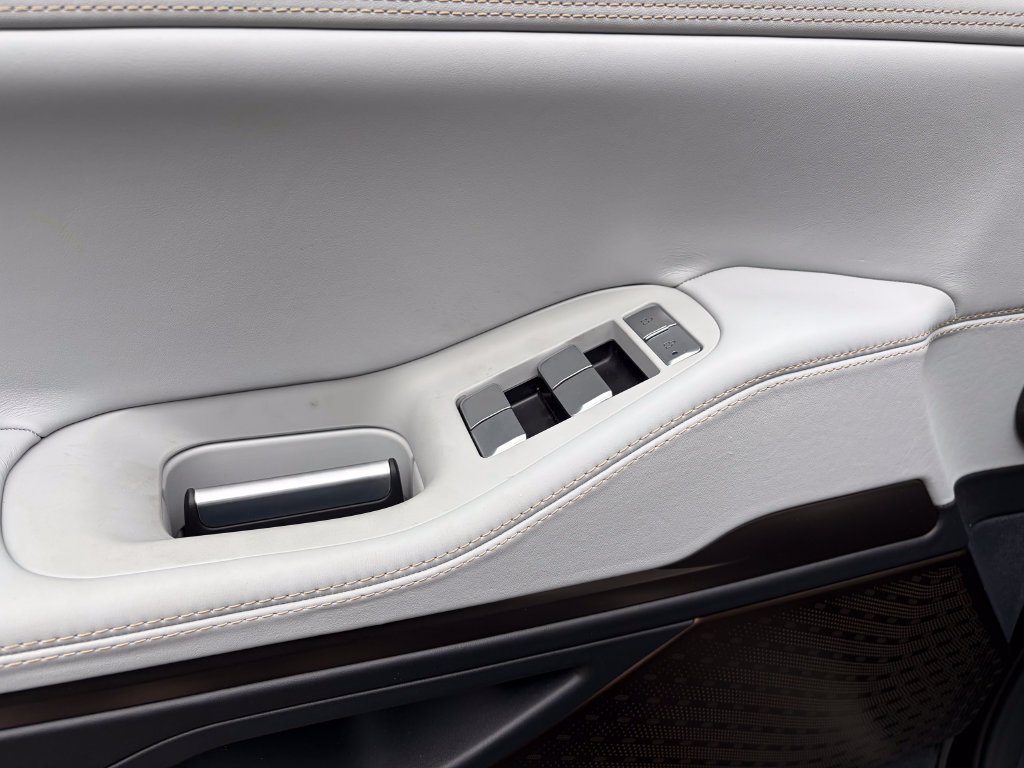 New 2027 Lincoln Navigator Black Label AWD/4WD image 17