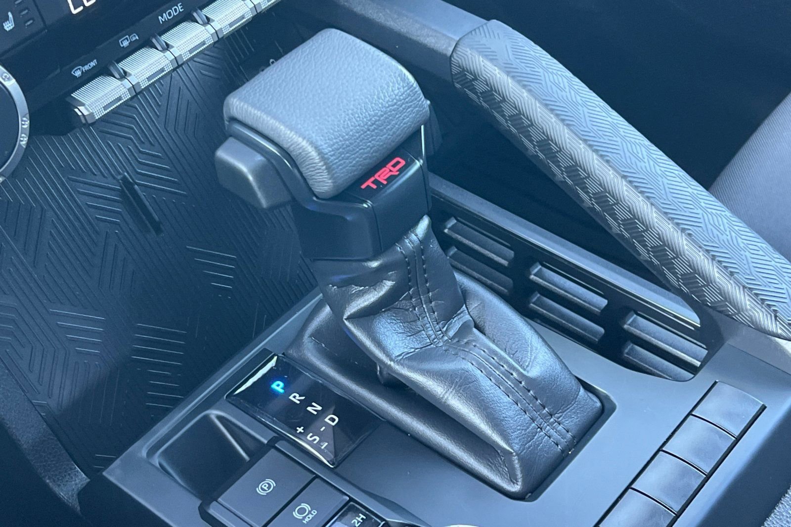 Certified 2025 Toyota Tacoma TRD Sport image 17