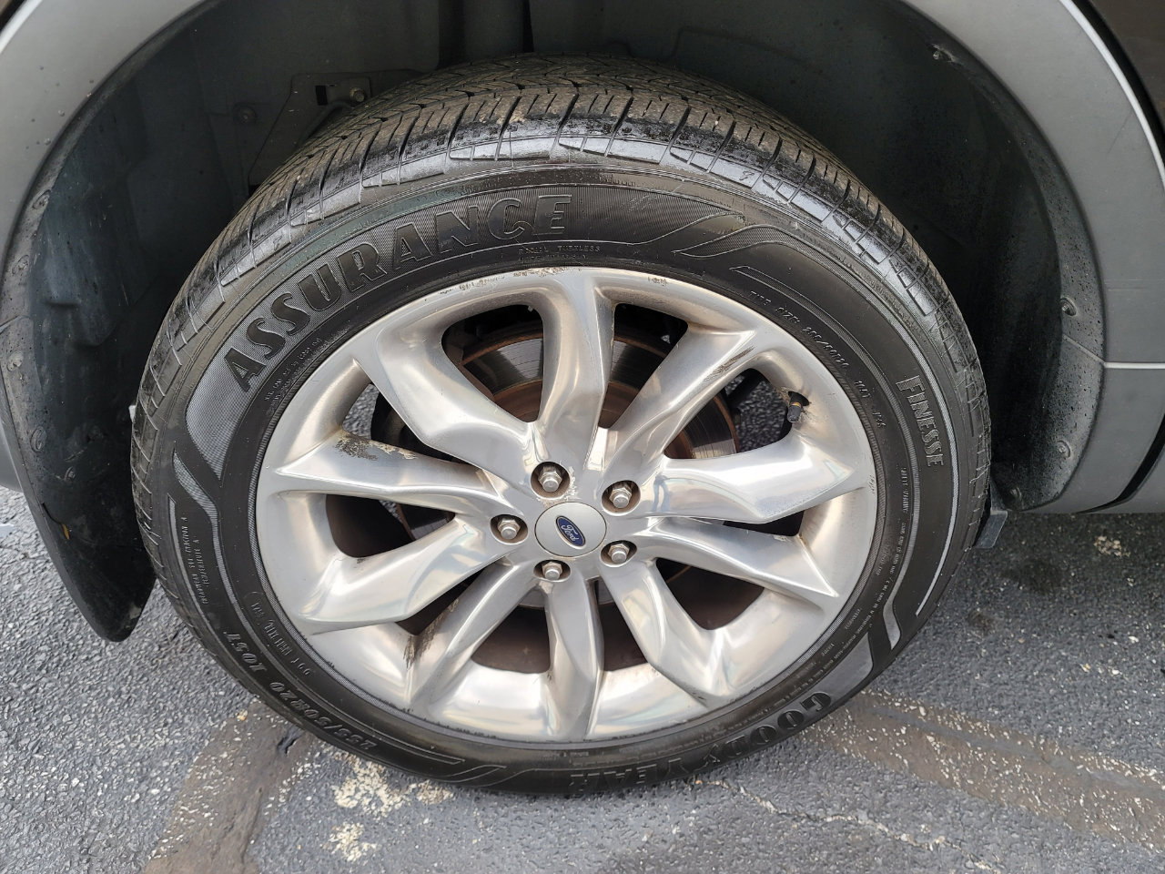 Used 2013 Ford Explorer XLT image 39