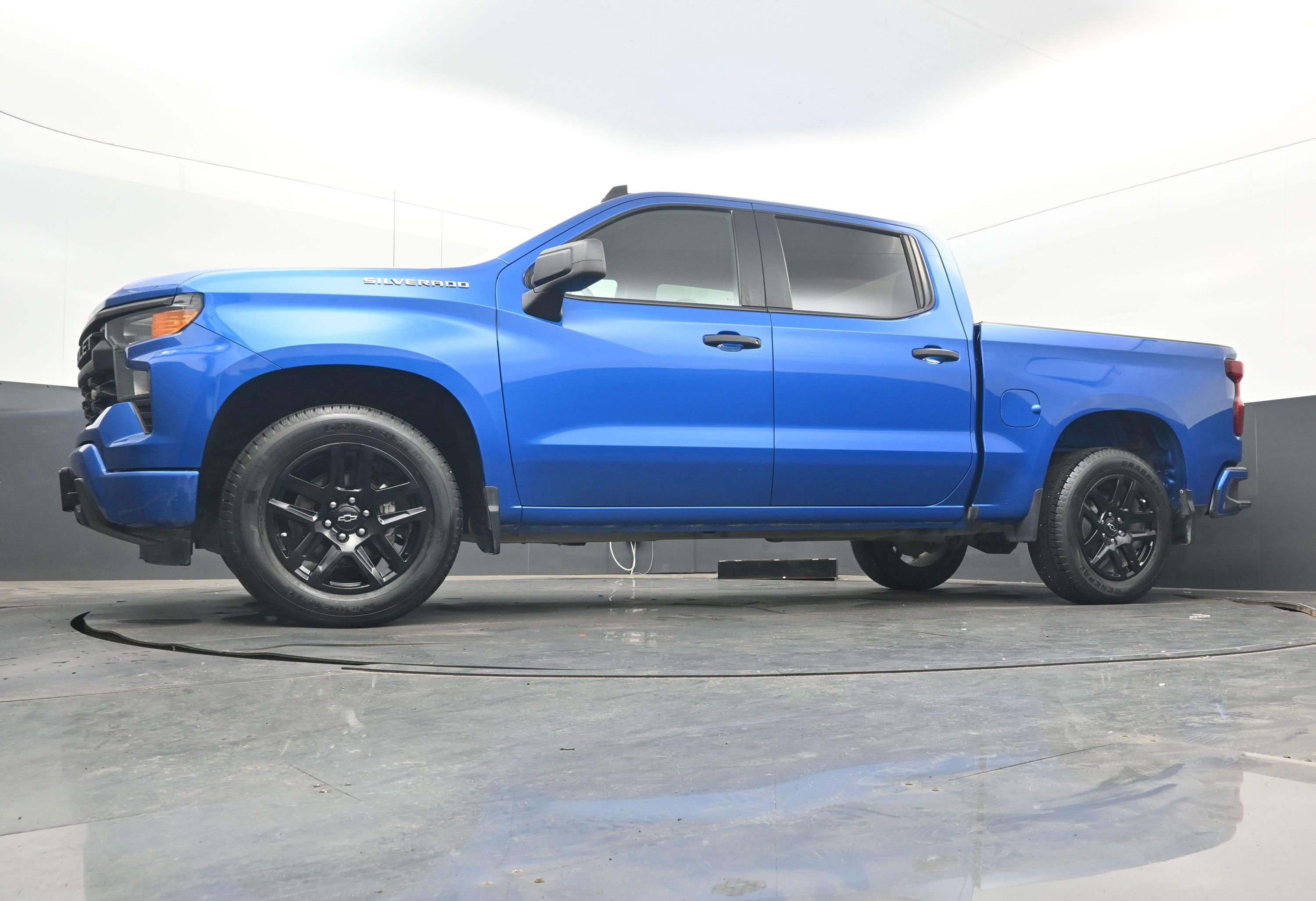 Used 2023 Chevrolet Silverado 1500 Custom image 27