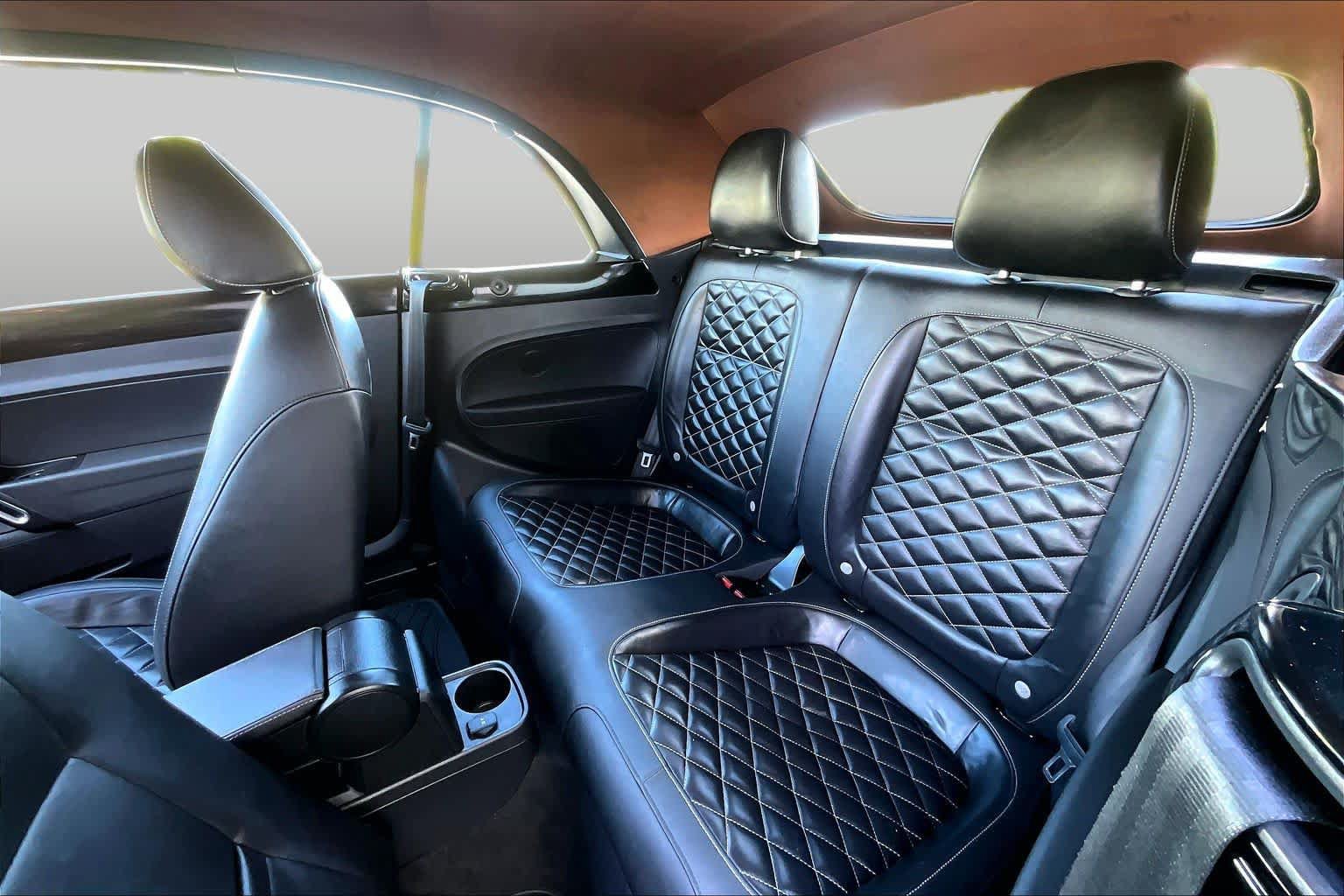 Used 2019 Volkswagen Beetle 2.0T Final Edition SEL FWD image 20