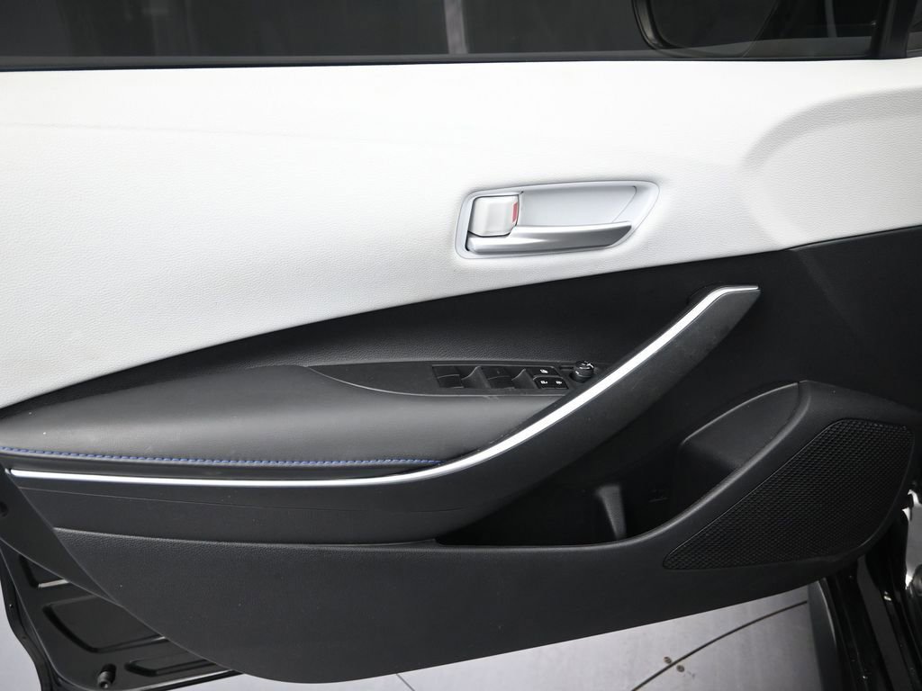 Used 2022 Toyota Corolla SE image 11