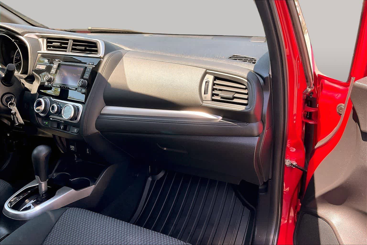 Used 2019 Honda Fit LX image 17