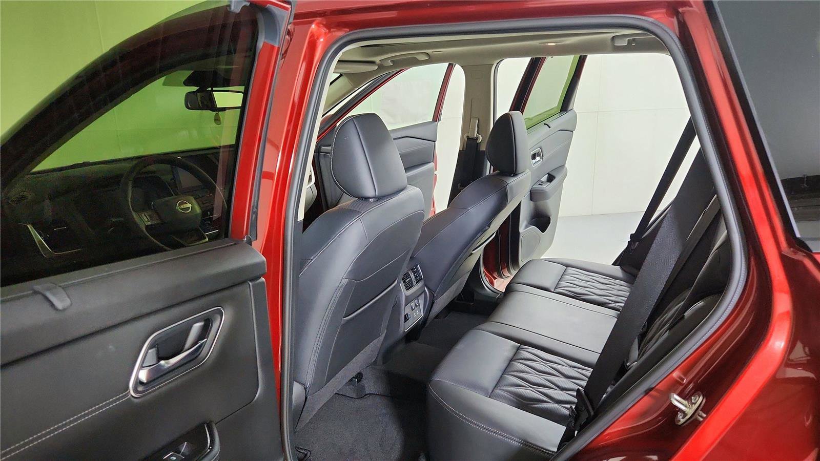 New 2026 Nissan Rogue Platinum w/ Platinum Premium Package image 24