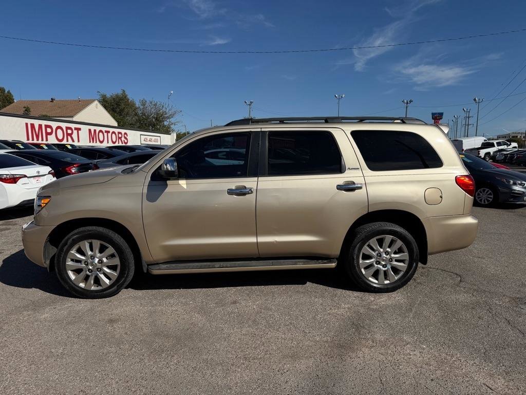Used 2010 Toyota Sequoia Platinum RWD image 5