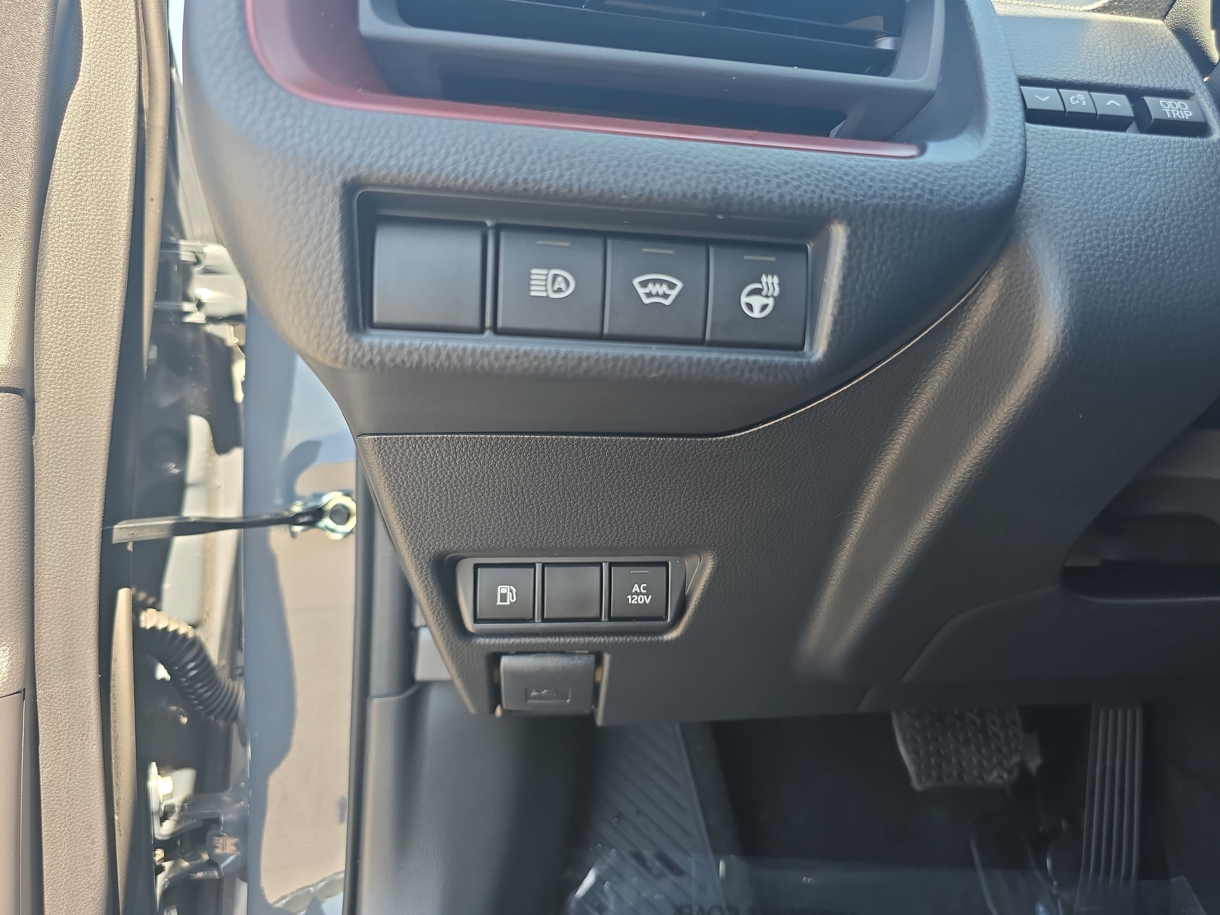 Used 2024 Toyota Prius Prime image 25