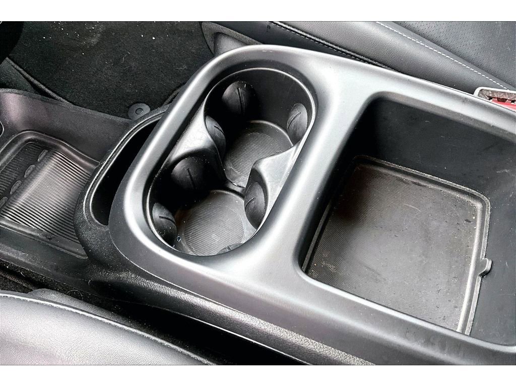 Certified 2025 Chrysler Pacifica Select image 16