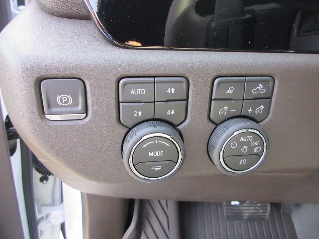 New 2026 Chevrolet Silverado 1500 LTZ w/ LTZ Premium Package image 27