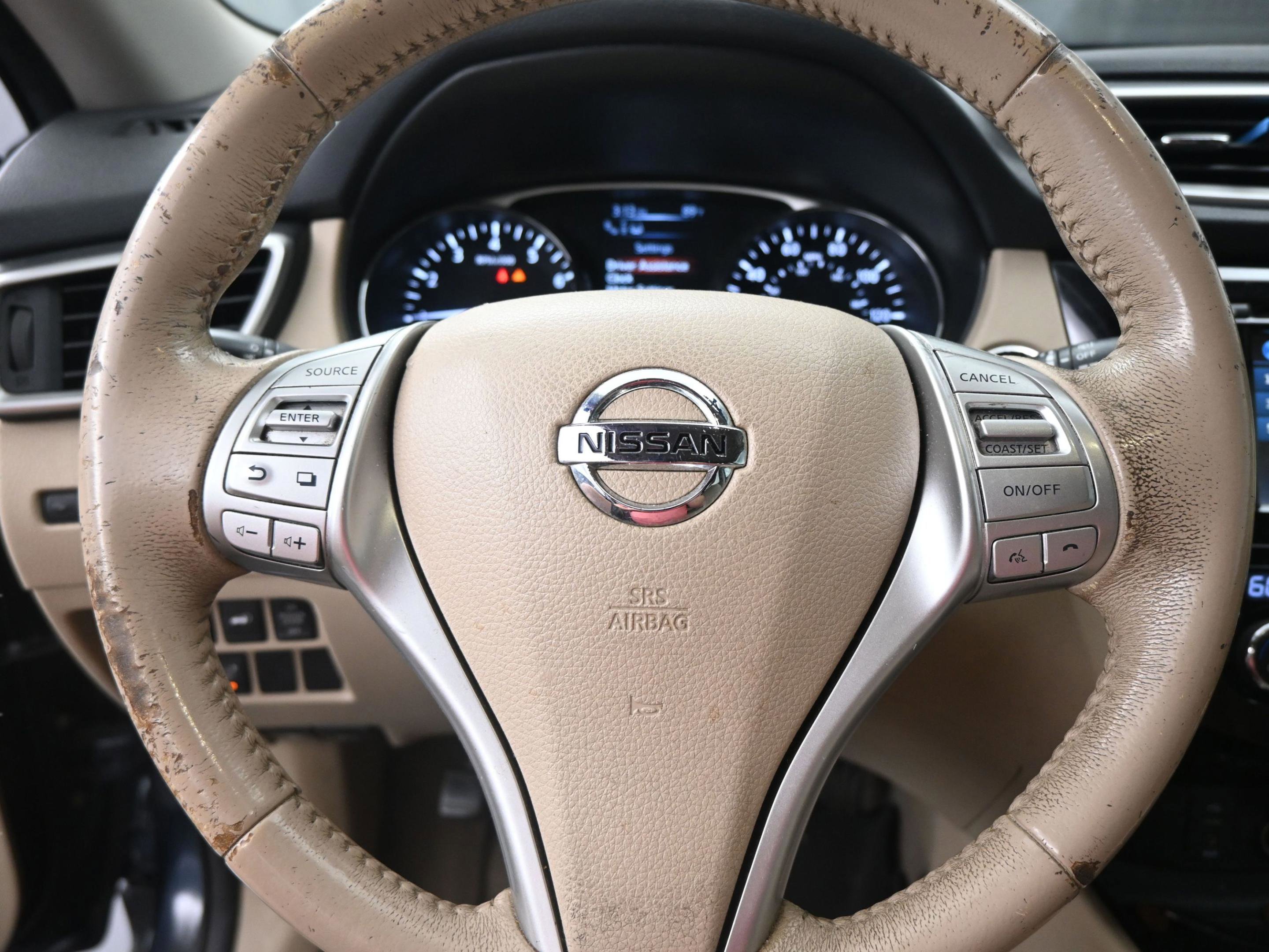 Used 2015 Nissan Rogue SL w/ SL Premium Package image 27