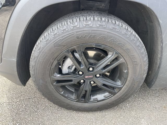 Used 2024 GMC Terrain AT4 w/ Infotainment Package II AWD/4WD image 2