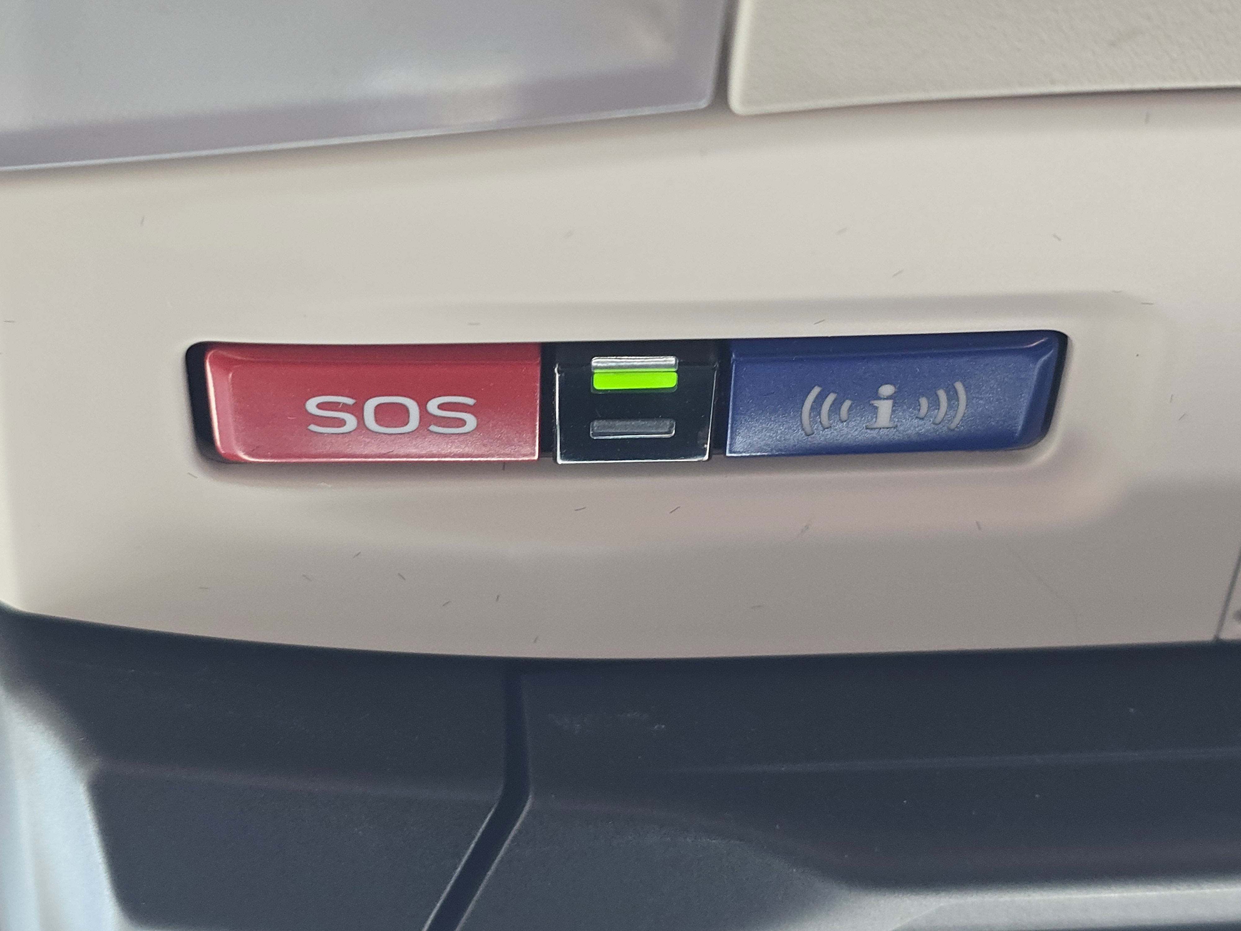 Used 2021 Subaru Ascent Premium w/ Convenience Package image 26