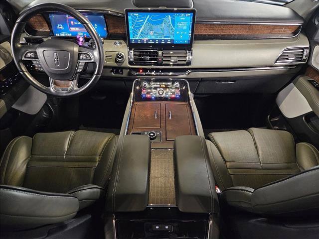 Used 2022 Lincoln Navigator Black Label image 19