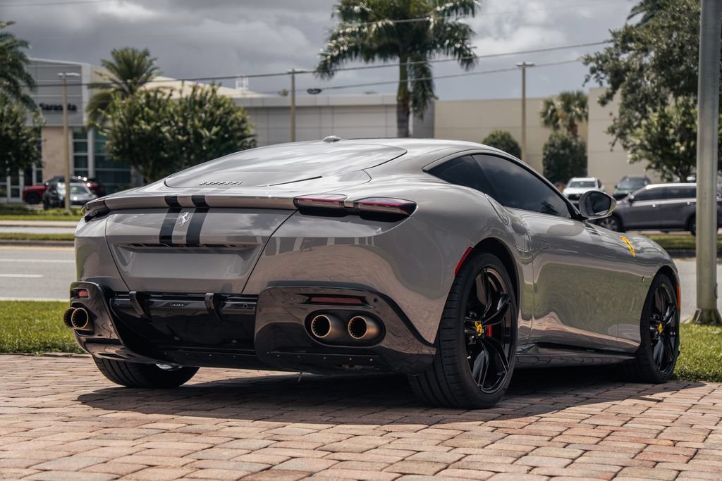 Used 2022 Ferrari Roma RWD image 6