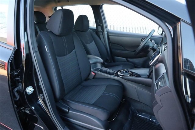 Certified 2024 Nissan Leaf SV Plus image 24