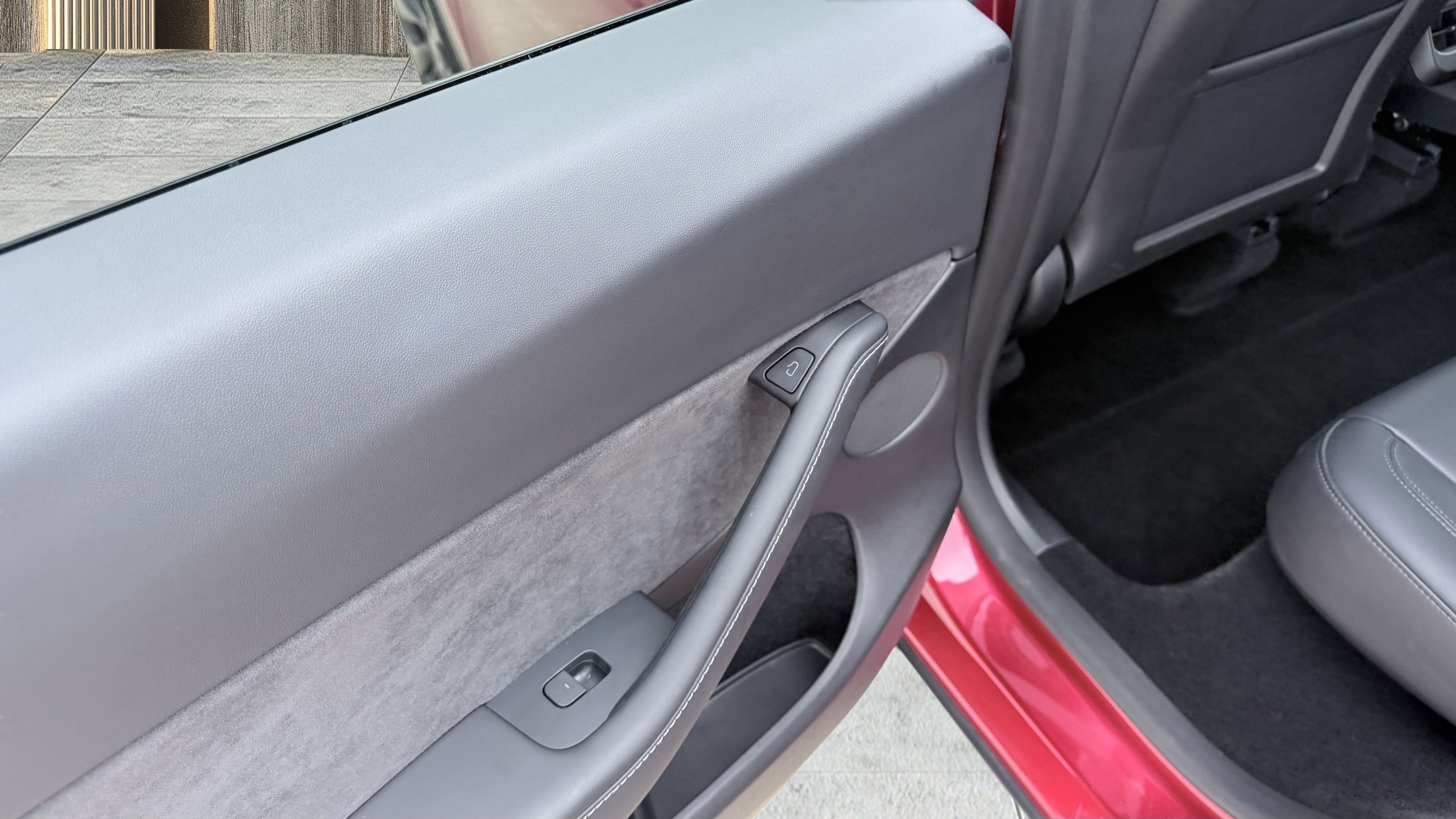 Used 2024 Tesla Model Y Performance image 24