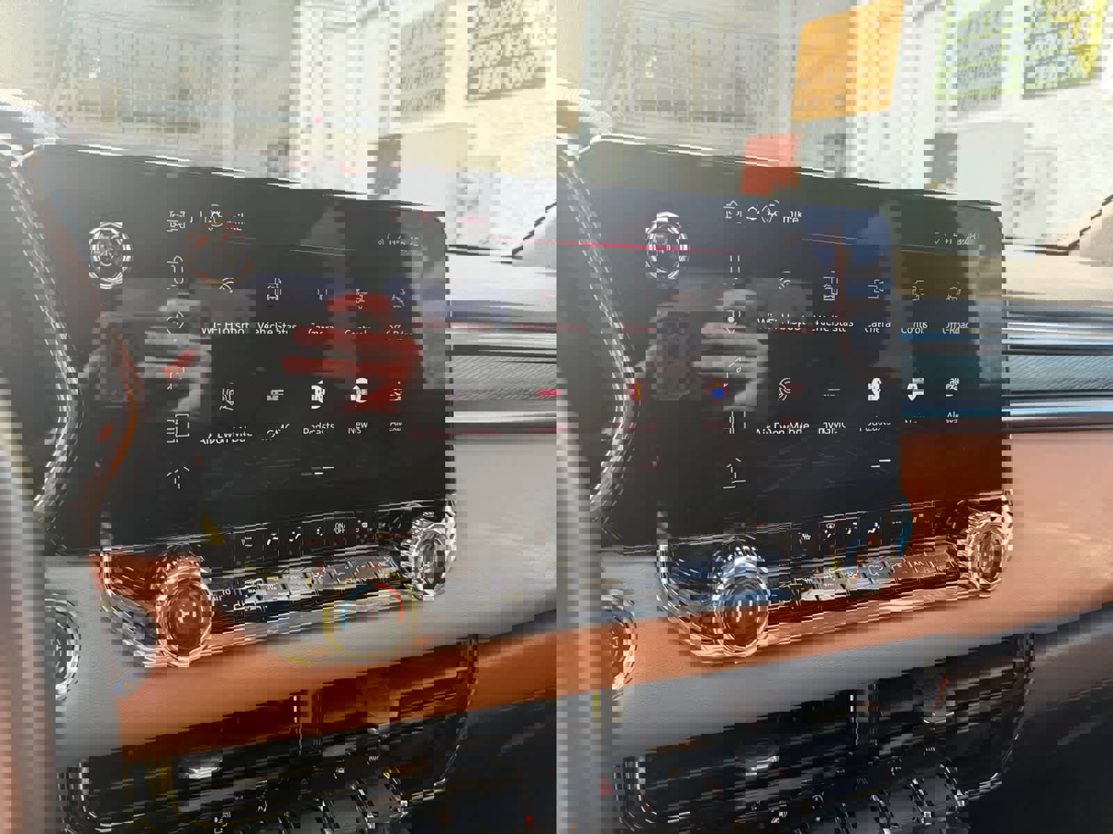 Used 2023 GMC Canyon AT4 AWD/4WD image 24