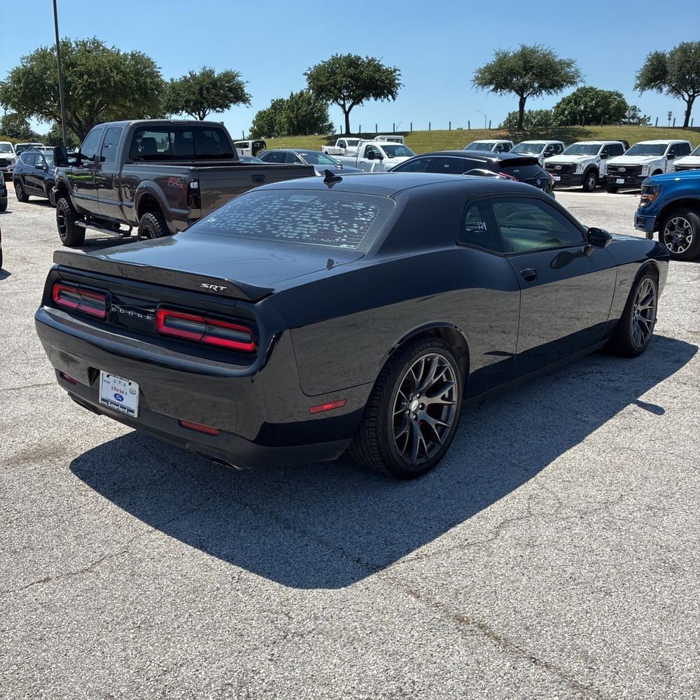 Used 2015 Dodge Challenger SRT RWD image 3