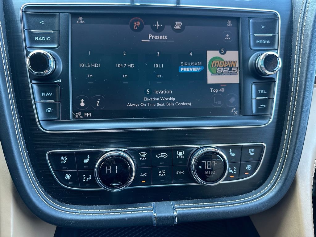 Used 2017 Bentley Bentayga W12 image 15