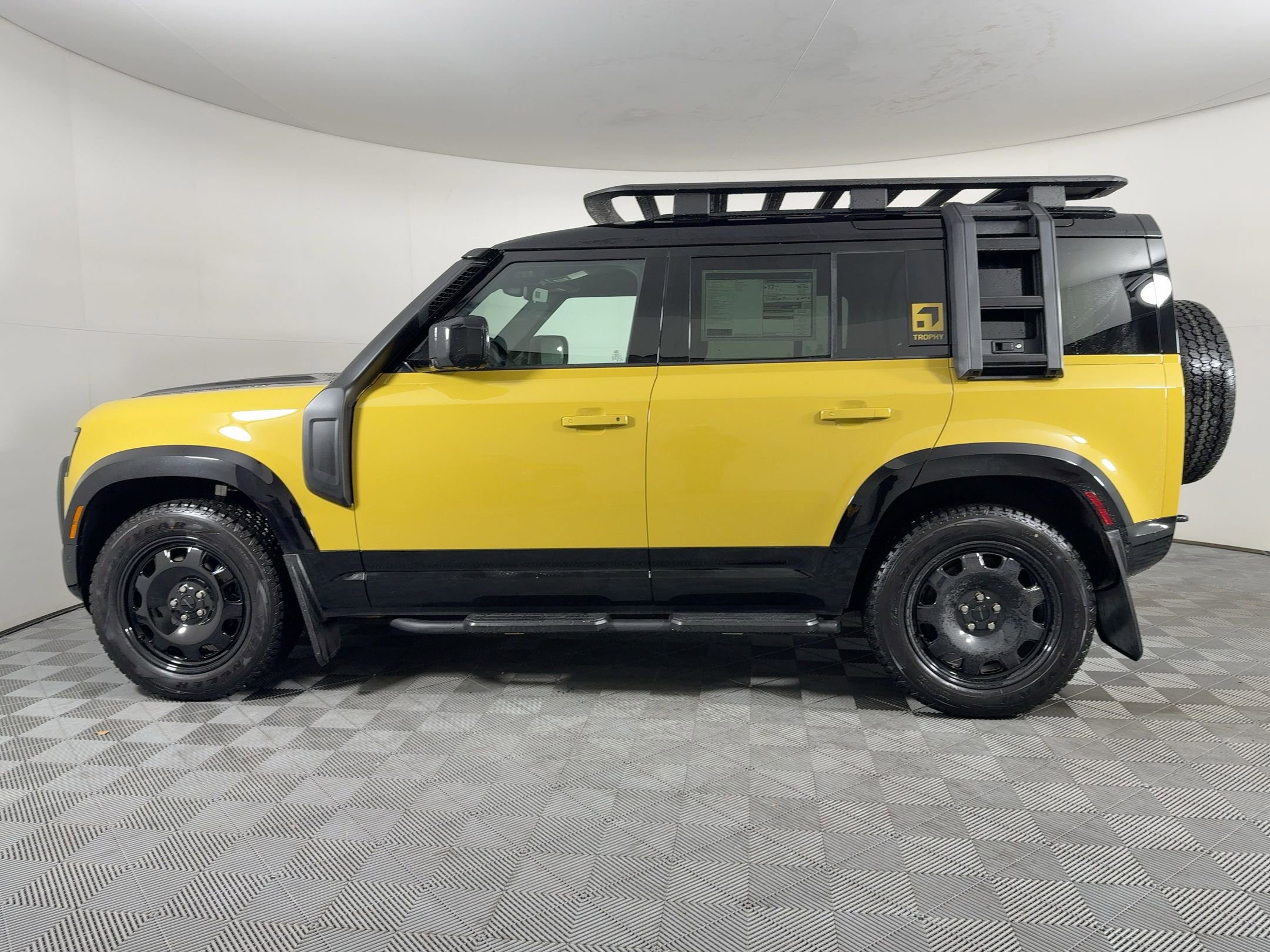 New 2026 Land Rover Defender 110 image 2