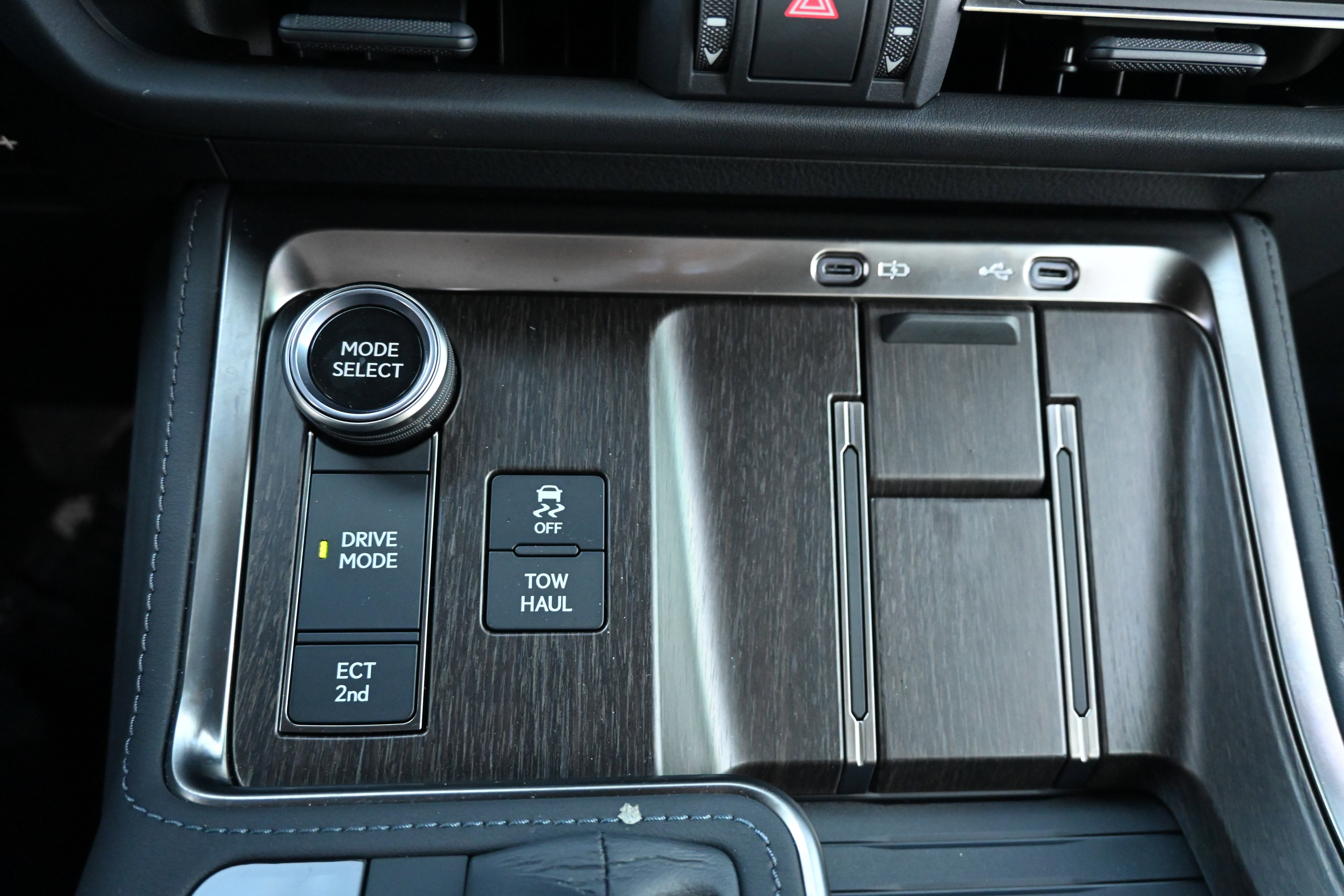 Used 2025 Lexus GX 550 GX 550 Premium+ w/ Cold Area Package image 28