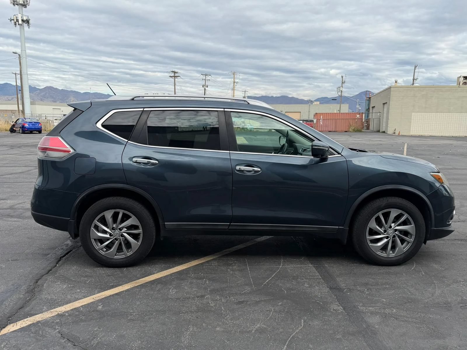 Used 2014 Nissan Rogue SL AWD/4WD image 6