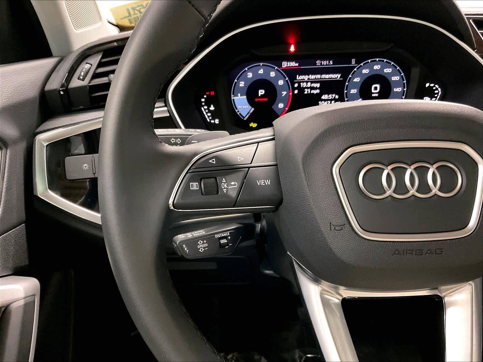 Certified 2025 Audi Q3 2.0T Premium w/ Convenience Package AWD/4WD image 18