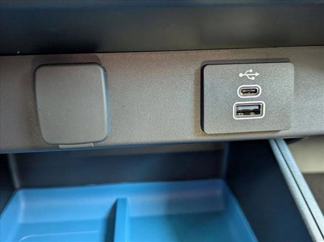 New 2025 Ford Maverick XLT image 15